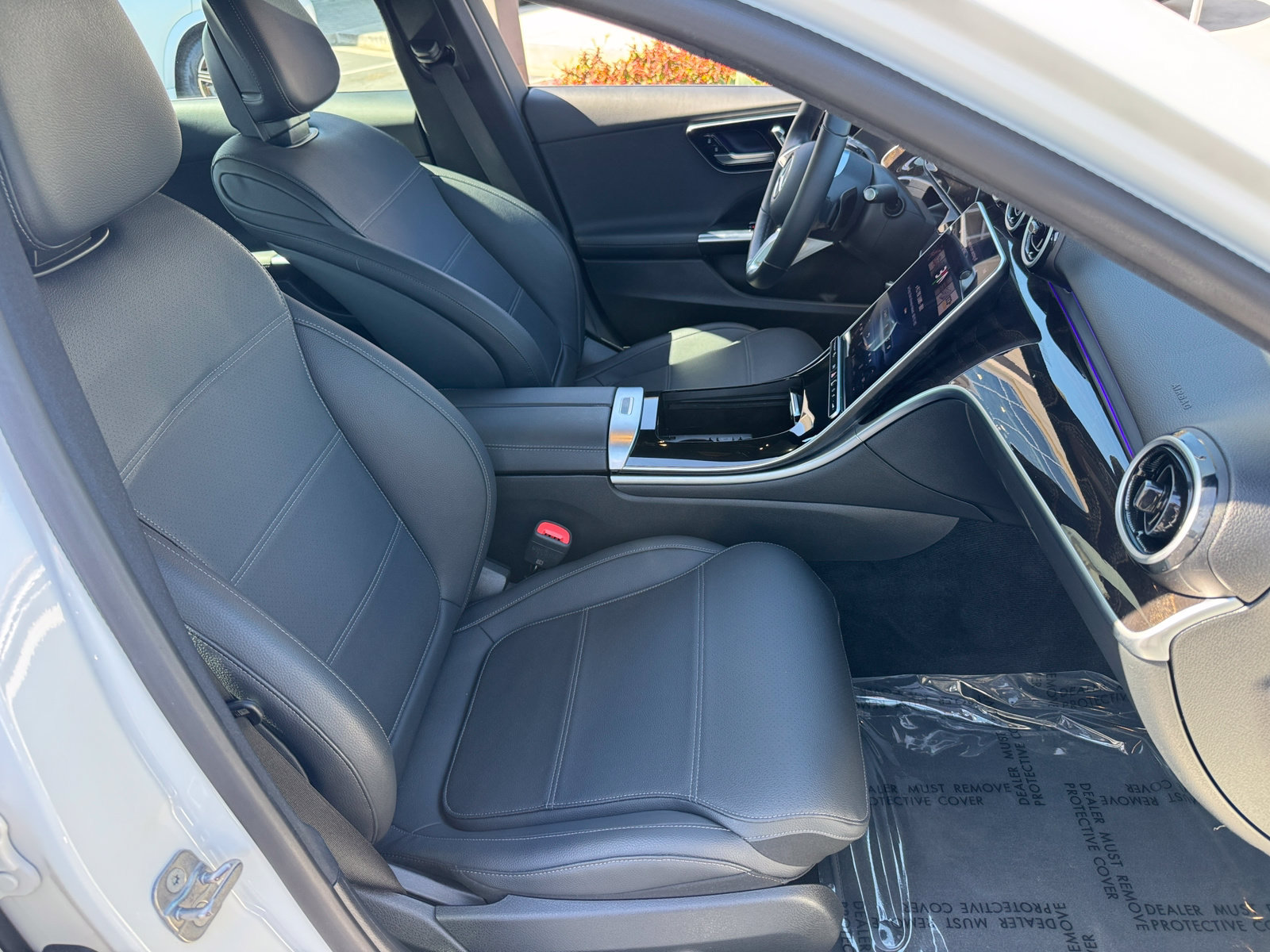 Used 2025 Mercedes-Benz C 300 4MATIC Sedan image 7