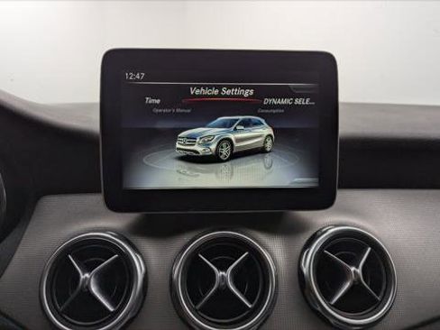 Used 2018 Mercedes-Benz GLA 250 4MATIC image 27