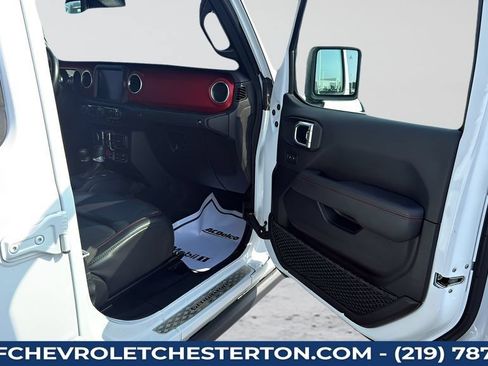 Used 2021 Jeep Gladiator Rubicon AWD/4WD image 23