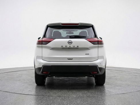 Used 2025 Nissan Rogue SV AWD/4WD image 7