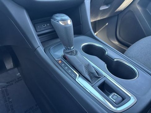Certified 2020 Chevrolet Equinox LT FWD image 28