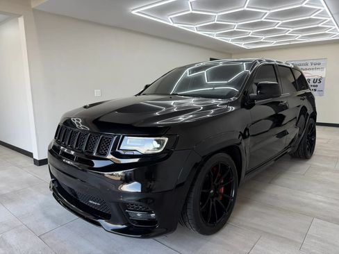 Used 2018 Jeep Grand Cherokee SRT AWD/4WD image 3
