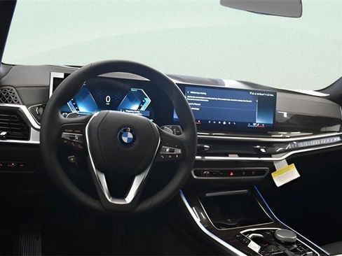 New 2026 BMW X5 xDrive50e w/ Premium Package image 25