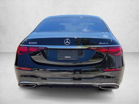 Used 2022 Mercedes-Benz S 580 4MATIC Sedan image 6