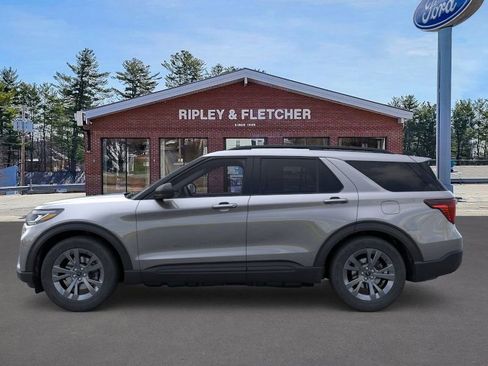 New 2026 Ford Explorer Active w/ Active Comfort Package image 3