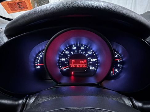 Used 2016 Kia Soul + image 17