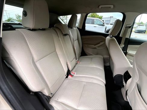 Used 2018 Ford Escape SE w/ SE Sync 3 Package FWD image 19