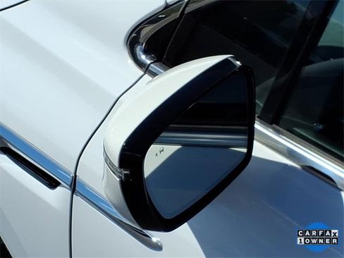 Used 2024 Buick Enclave Premium image 31