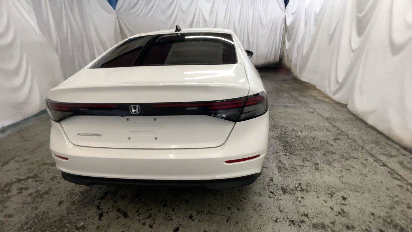 Certified 2025 Honda Accord SE image 7