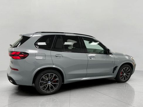 New 2026 BMW X5 xDrive50e AWD/4WD image 2
