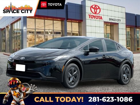 New 2026 Toyota Prius LE FWD image 1