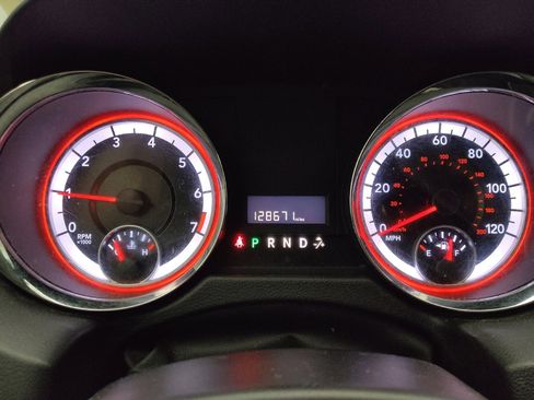 Used 2019 Dodge Grand Caravan SE w/ UConnect Hands-Free Group FWD image 23