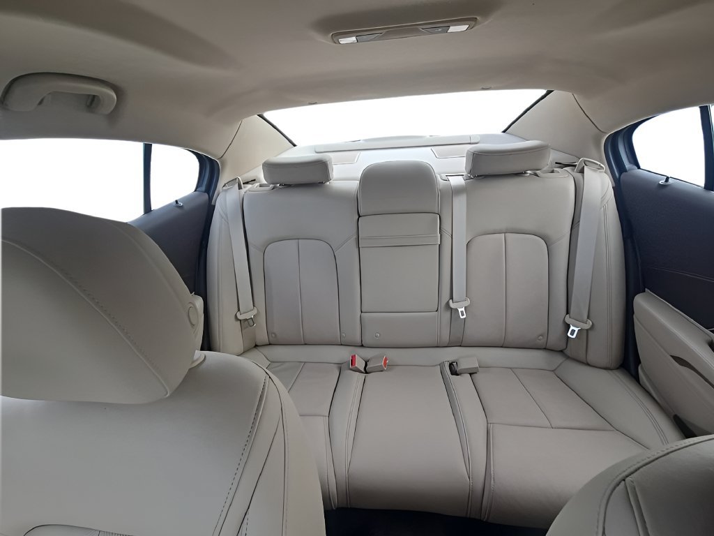 Used 2014 Buick LaCrosse Premium w/ Driver Confidence Package FWD image 18