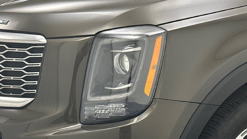 Used 2021 Kia Telluride EX AWD/4WD image 22