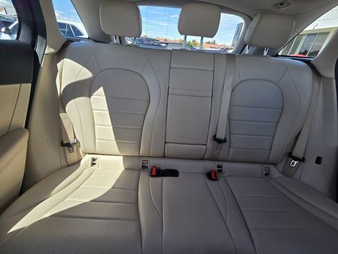 Used 2022 Mercedes-Benz GLC 300 4MATIC image 21