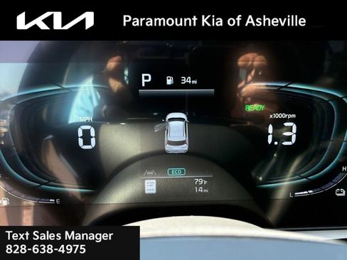 New 2025 Kia Niro SX image 8