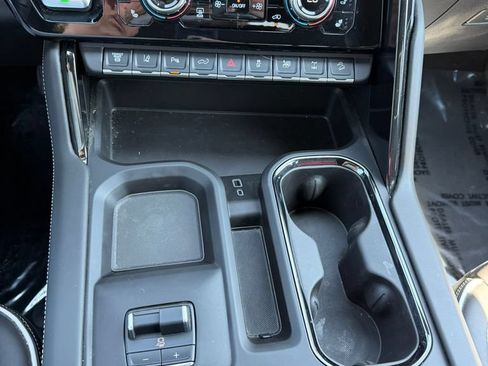 Used 2025 GMC Sierra 2500 AT4X AWD/4WD image 11