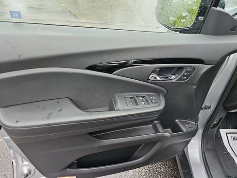 Used 2016 Honda Pilot Elite image 20