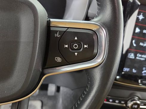 Used 2019 Volvo XC40 T5 Inscription image 18