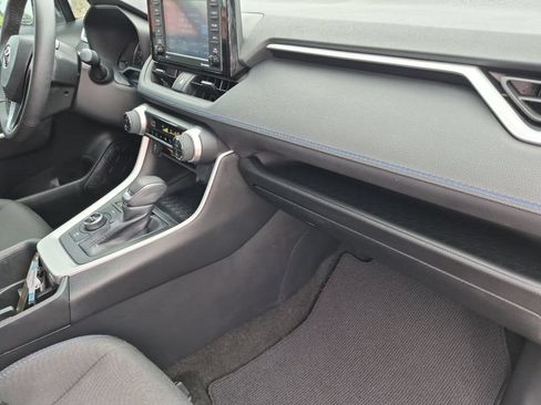 Used 2022 Toyota RAV4 SE AWD/4WD image 16
