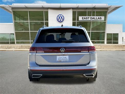 New 2026 Volkswagen Atlas SE image 4