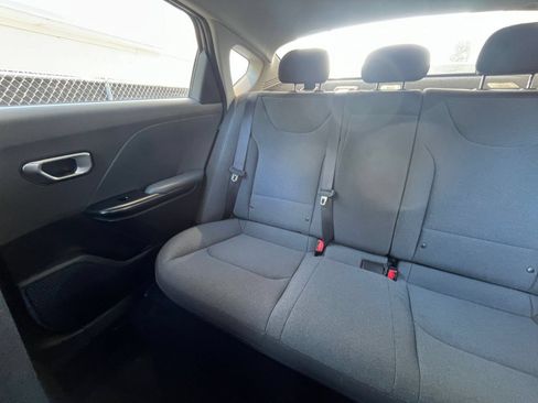 Used 2025 Kia K4 FWD image 38