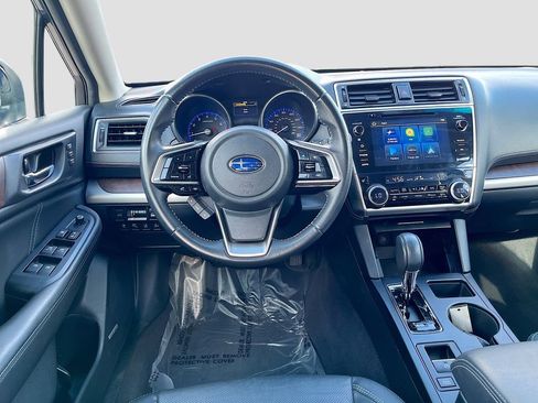 Used 2019 Subaru Outback 3.6R Limited AWD/4WD image 23