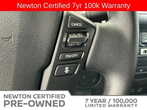 Used 2025 Nissan Frontier SV RWD image 29