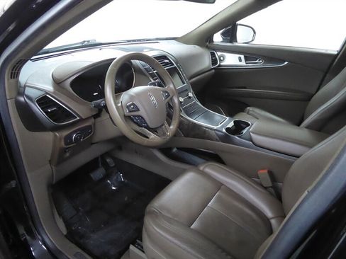 Used 2016 Lincoln MKX Reserve w/ Luxury Package AWD/4WD image 17