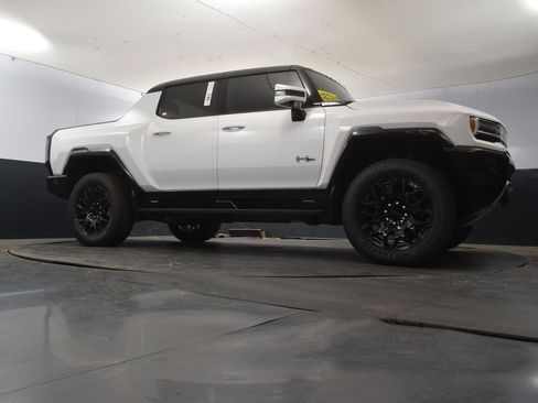 New 2025 GMC Hummer EV 2X image 41