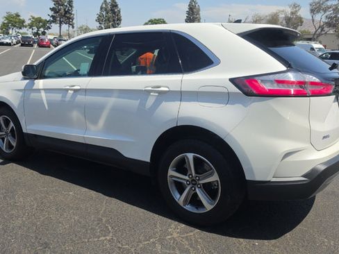 Used 2023 Ford Edge SEL w/ Convenience Package AWD/4WD image 4