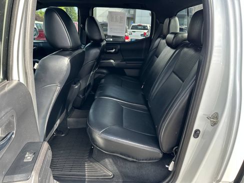 Used 2019 Toyota Tacoma TRD Pro AWD/4WD image 17