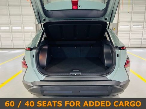 Used 2025 Hyundai Kona SEL image 9
