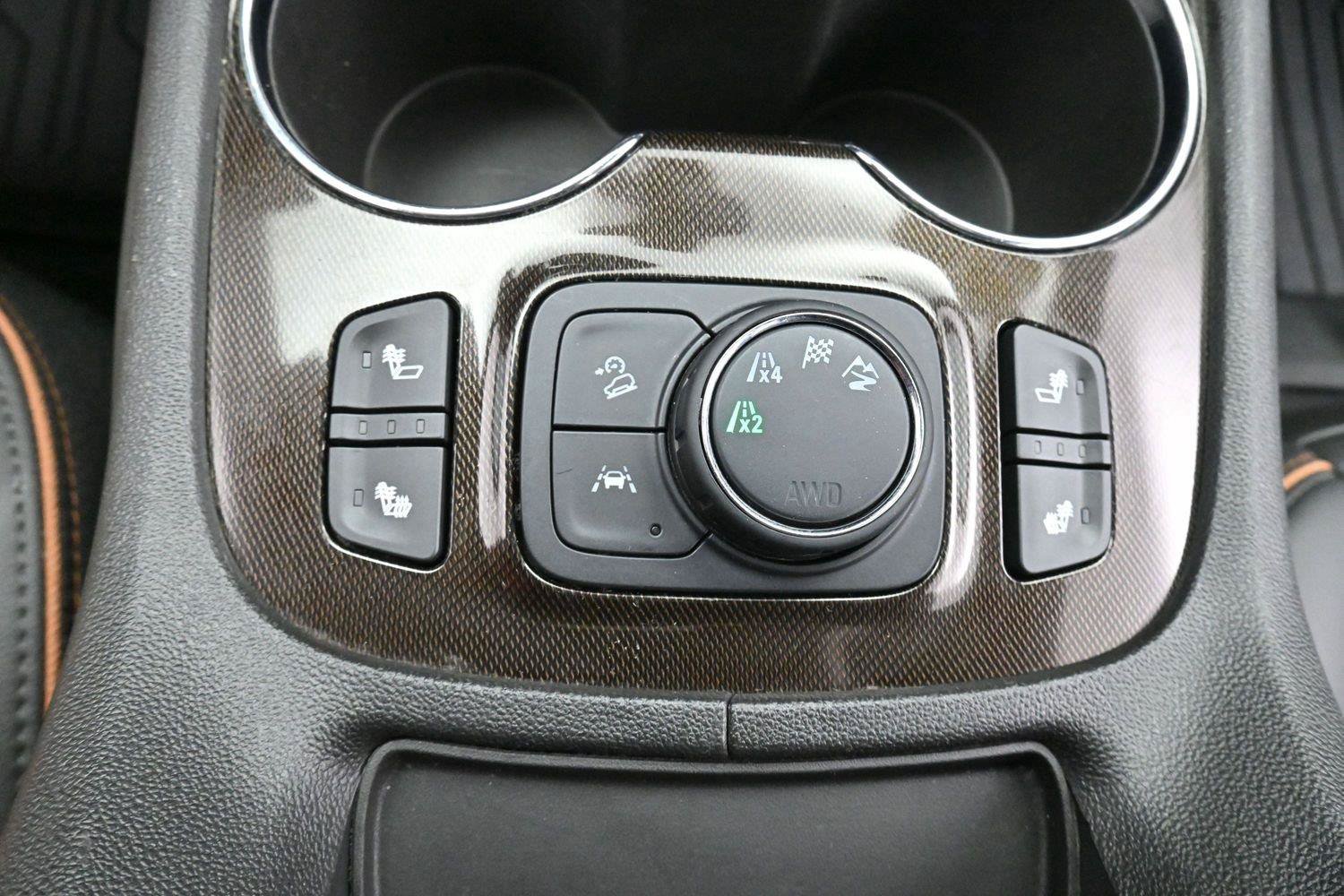 Used 2021 GMC Acadia AT4 w/ LPO, Floor Liner Package AWD/4WD image 28