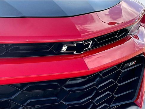 Used 2021 Chevrolet Camaro ZL1 image 28