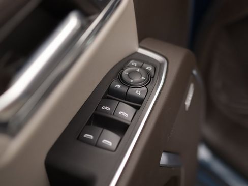 Used 2024 Chevrolet Silverado 1500 LTZ image 26