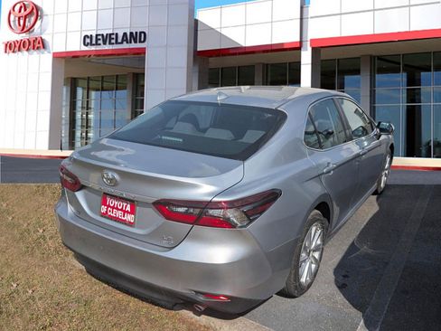 Used 2023 Toyota Camry LE AWD/4WD image 7