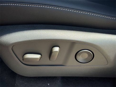 New 2026 Chevrolet Traverse LT w/ Driver Confidence Package image 23