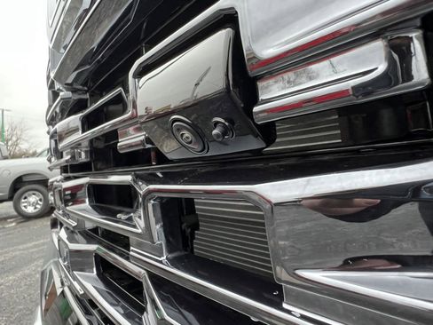 New 2026 GMC Sierra 2500 Denali Ultimate image 14