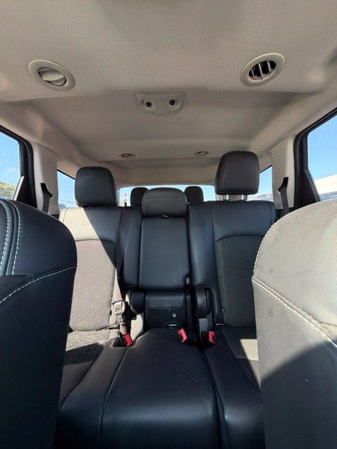 Used 2020 Dodge Journey Crossroad w/ Popular Equipment Group FWD image 21