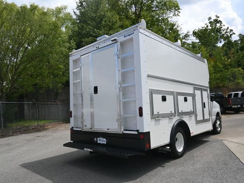 New 2025 Ford E-350 and Econoline 350 Super Duty w/ Power Equipment Group image 7