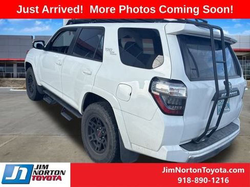 Used 2018 Toyota 4Runner TRD Off-Road Premium image 7