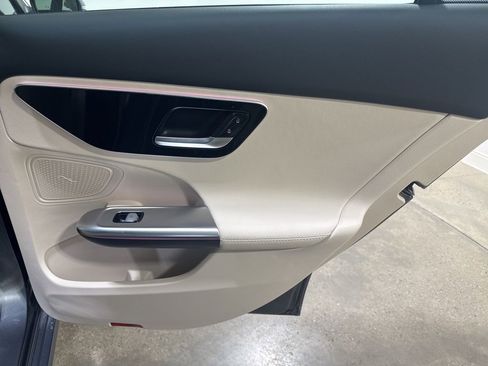 Used 2023 Mercedes-Benz C 300 4MATIC Sedan image 23