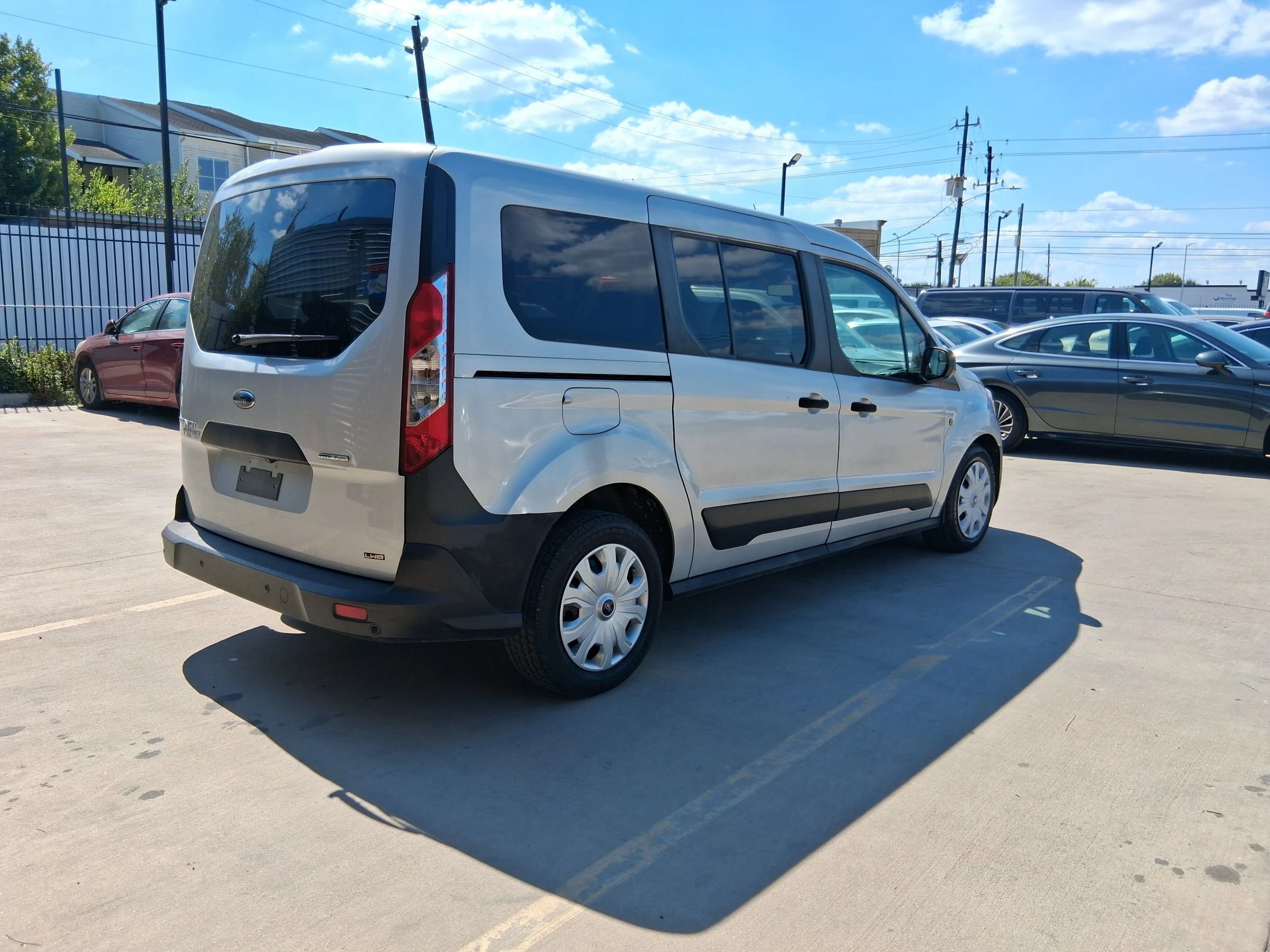 Used 2019 Ford Transit Connect XL FWD image 11