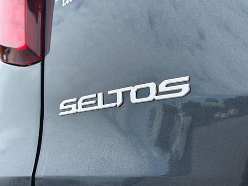 Used 2025 Kia Seltos S FWD image 18