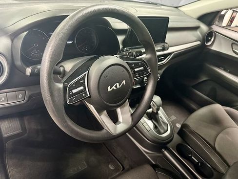Used 2024 Kia Forte LXS w/ LXS Technology Package FWD image 9