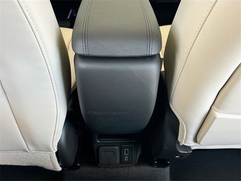 New 2026 Buick Encore GX Avenir w/ Avenir Technology Package image 18