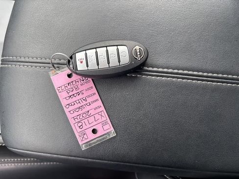 Used 2024 Nissan Altima 2.5 SL AWD/4WD image 38