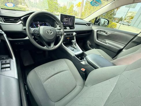 Used 2023 Toyota RAV4 XLE image 21