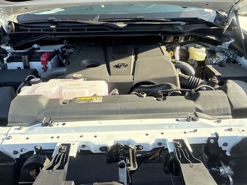 New 2025 Toyota Tundra Limited image 29